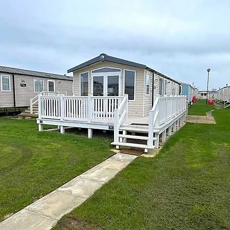 Oak Green- Award Winning Caravan! Hotel